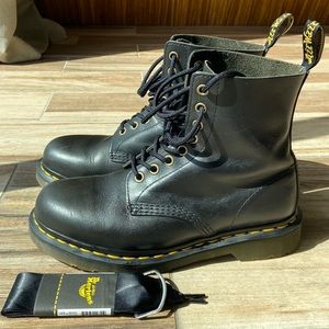 Dr. Martens 1460 Pascal Classico Black